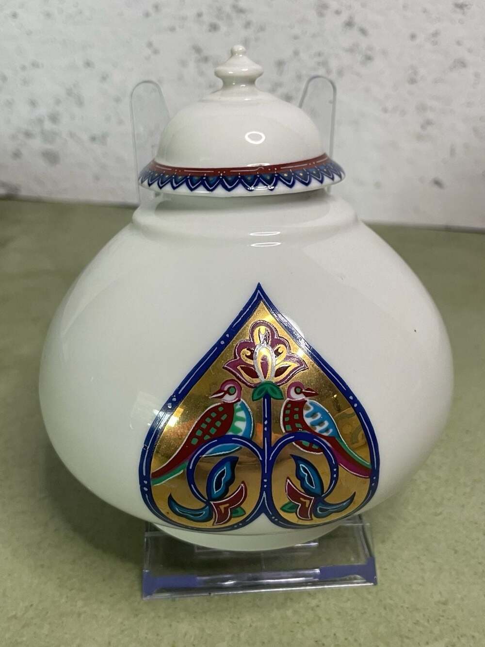 Elizabeth Arden Byzantium Porcelain Ginger Jar with Lid Love Birds Design